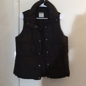 Old Navy Black Puffy Vest, Size Medium